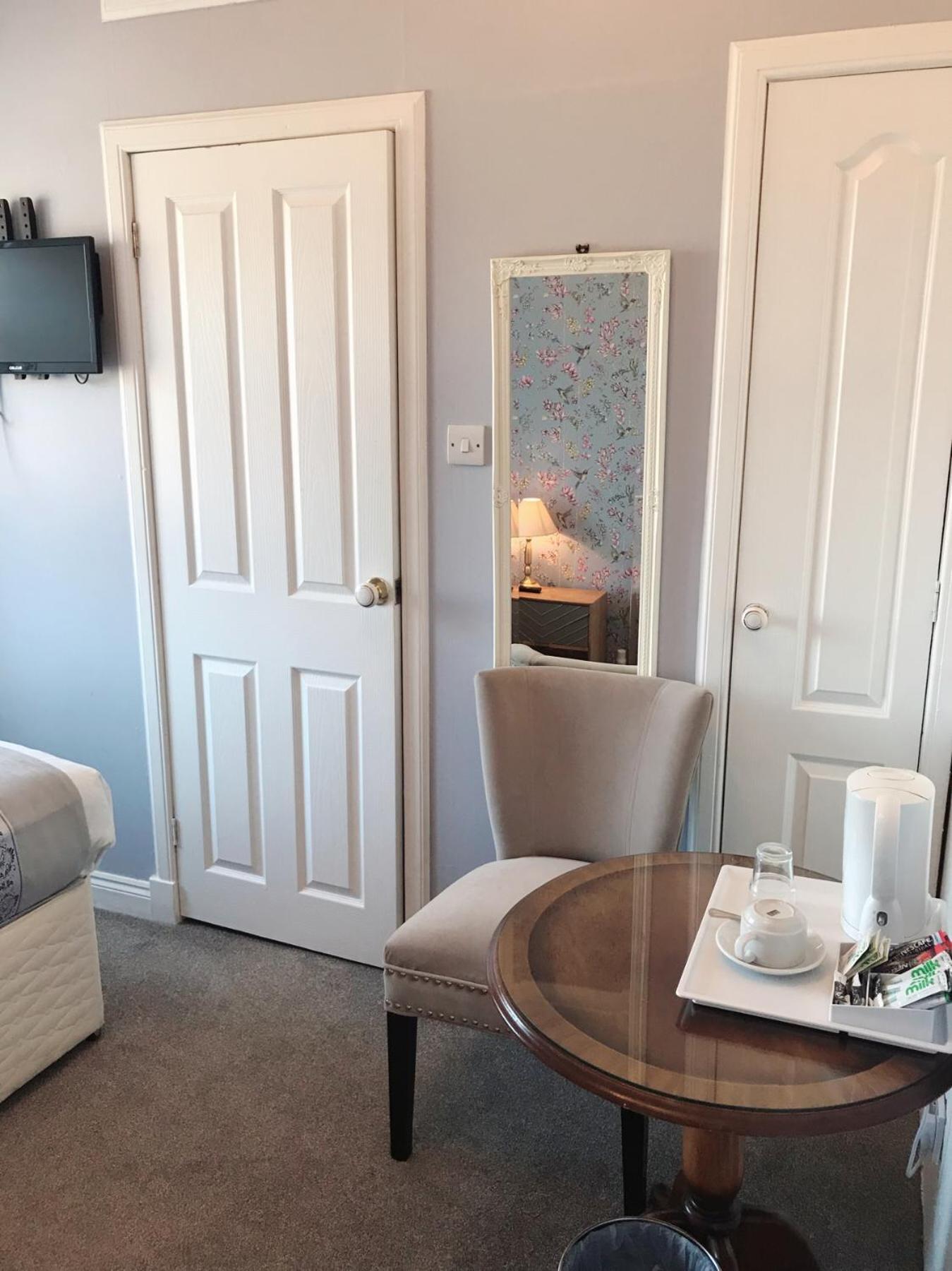 Alexander Guest House Edimburgo Quarto foto